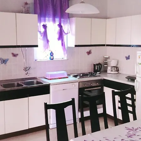 With Parking Space Kampor, Rab - 4985 Apartment *