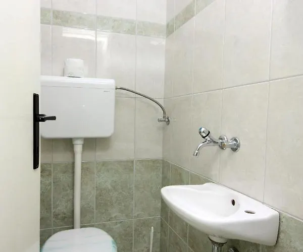 Appartement With Parking Space Kampor, Rab - 4985