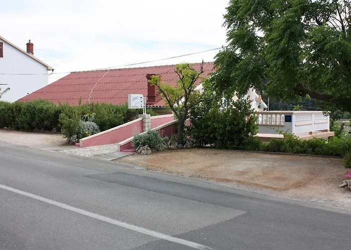 Appartement With Parking Space Kampor, Rab - 4985 Kampor