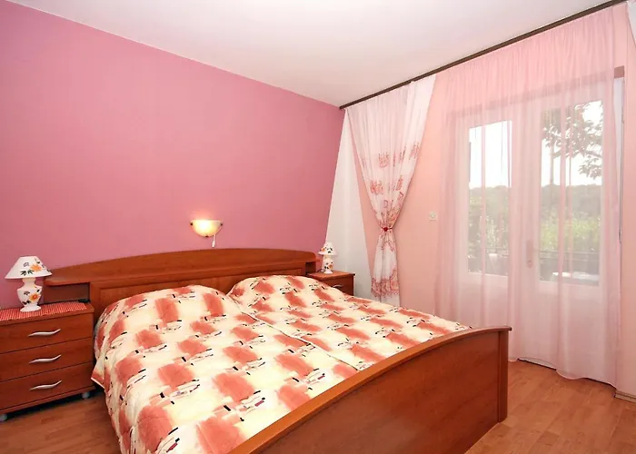 With Parking Space Kampor, Rab - 4985 Appartement Kampor